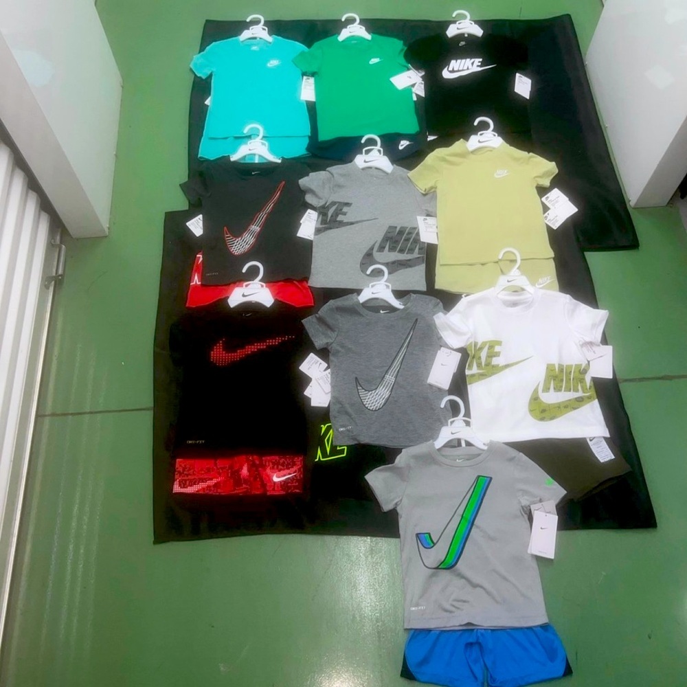 NWT Nike 4(4t)